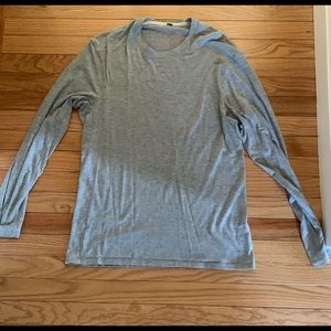 Lululemon Men’s Gray Long Sleeve Shirt Lightweight Crew Neck Athletic Top